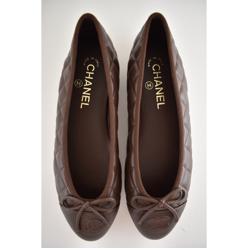 Chanel 26B Chocolate Dark Brown Lambskin Quilted CC Ballet Ballerina Flat 36.5 - Picture 12 of 16